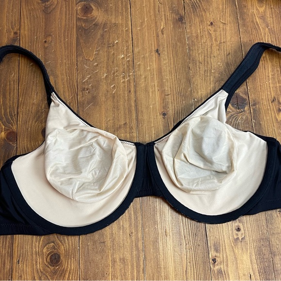 Olga size 40DD sheer leaves minimizer bra black - Picture 2 of 5